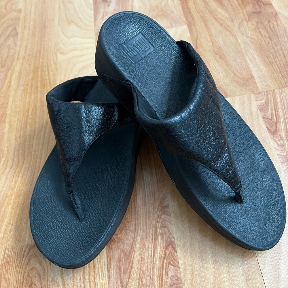 FitFlops black shimmer sz 7 VGUC
Making room in my closet